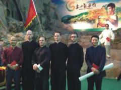 皇森泥灸尹总与国外功夫英杰合影